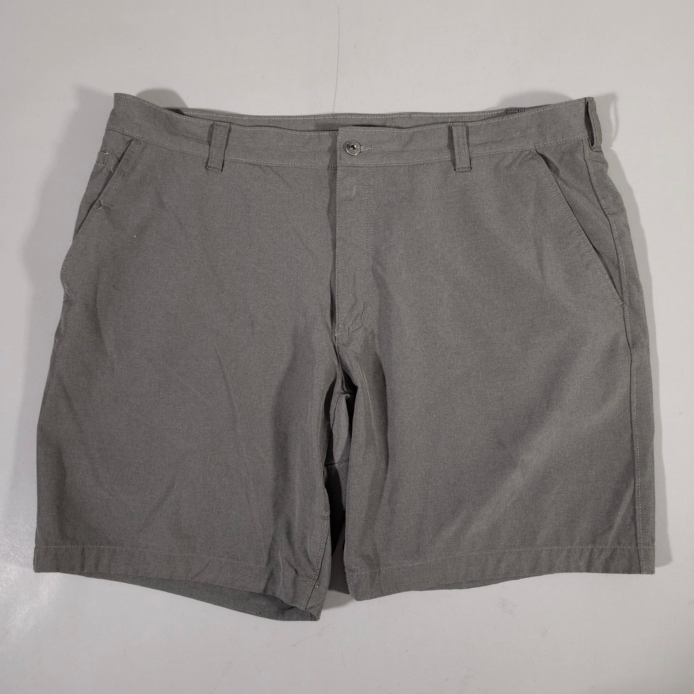 Duluth Trading Co Shorts Mens 42 Grey Standard Fit Polyester Spandex Stretch